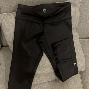 NWOT Black Alo Yoga Leggings